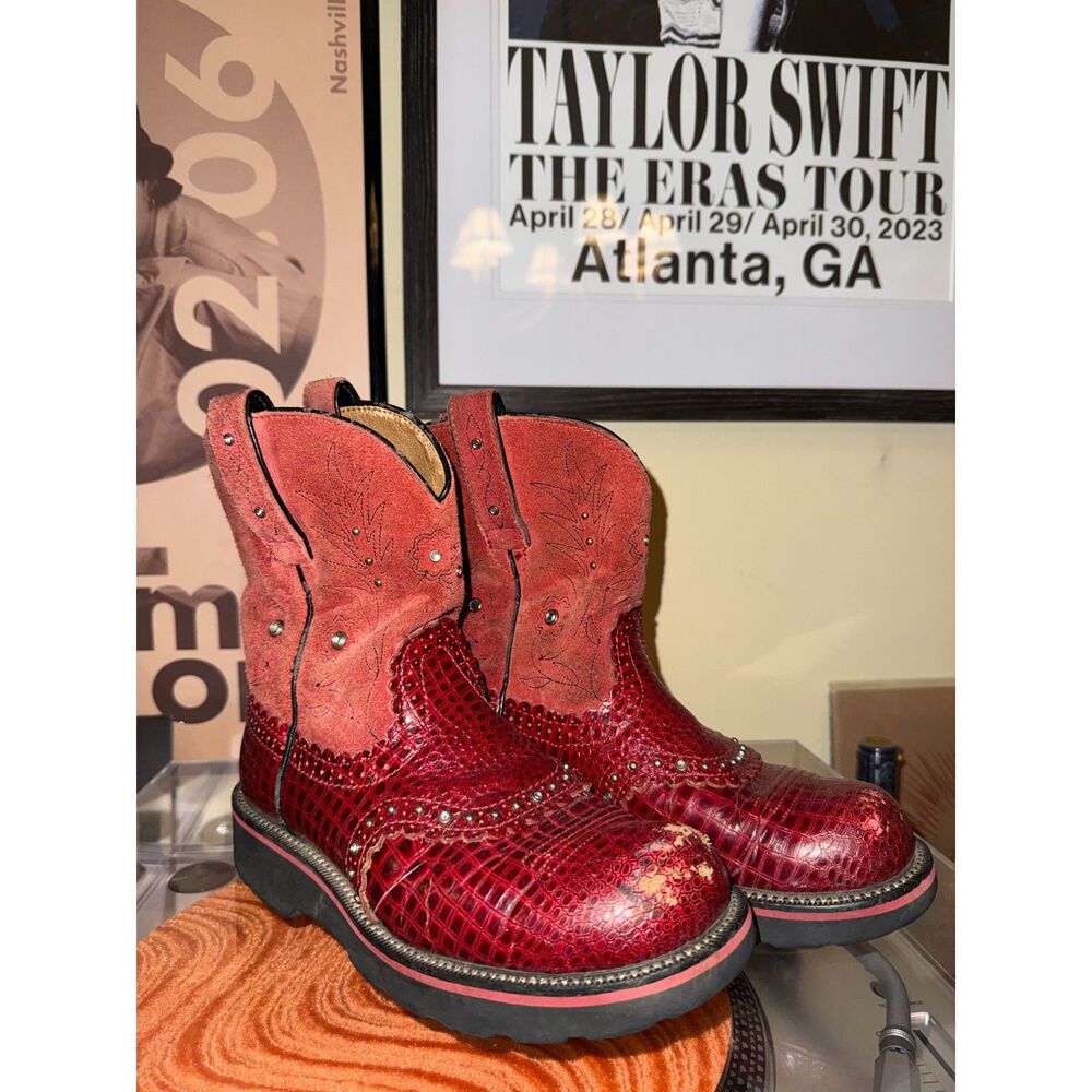 ARIAT Fatbaby Red Suede Embossed Gator Leather Studded Boots | Size 6 1/2 B